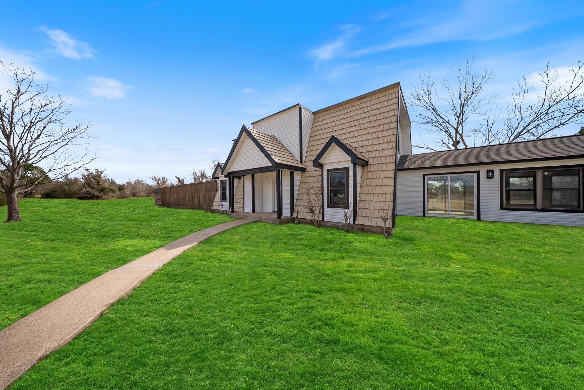 5202 Mcknight Road 880