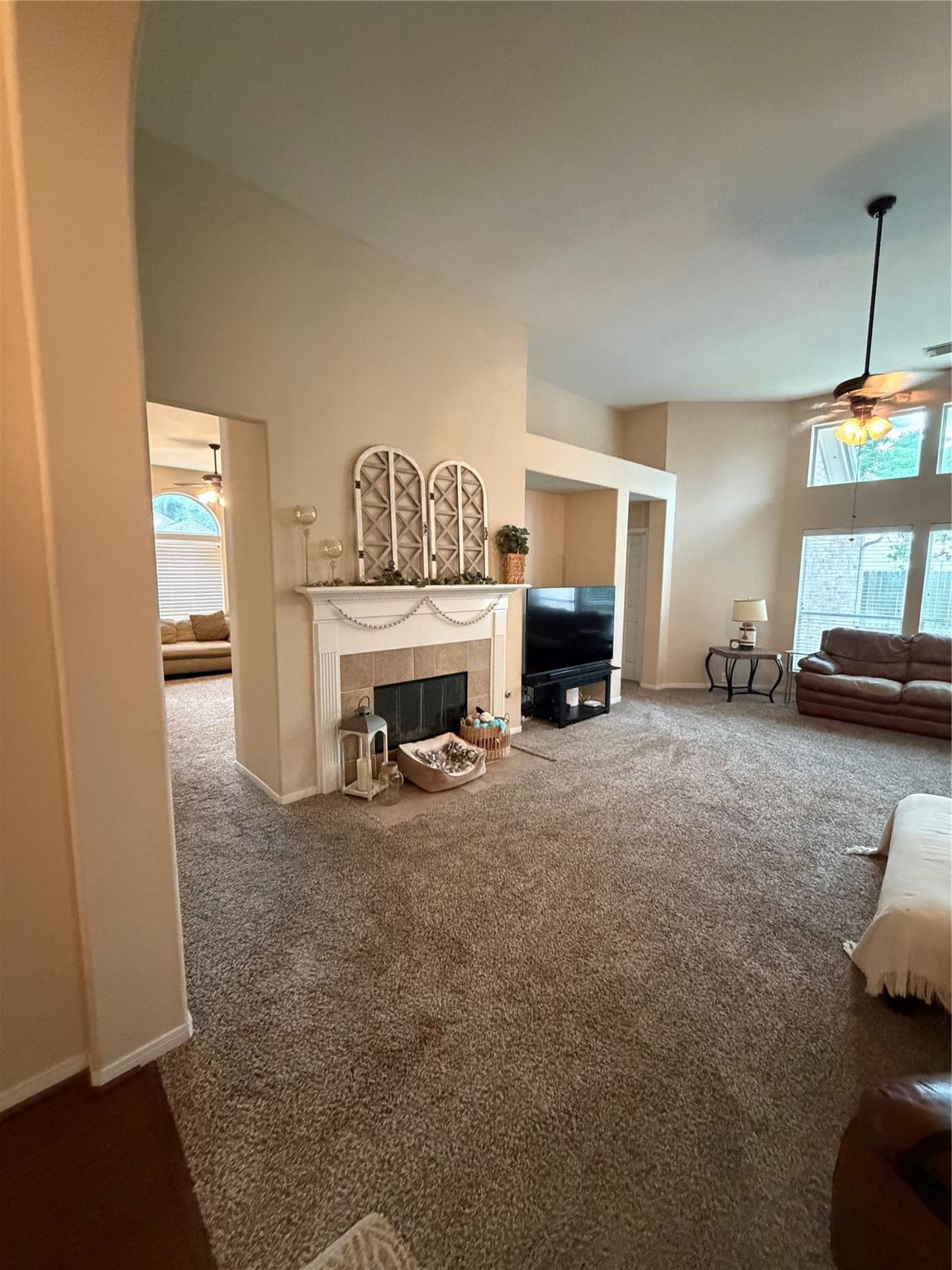 2922 Sandleigh Drive