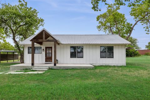 Photo of 5530 Us Highway 90a W, Shiner, TX 77984 (MLS # 53407263)
