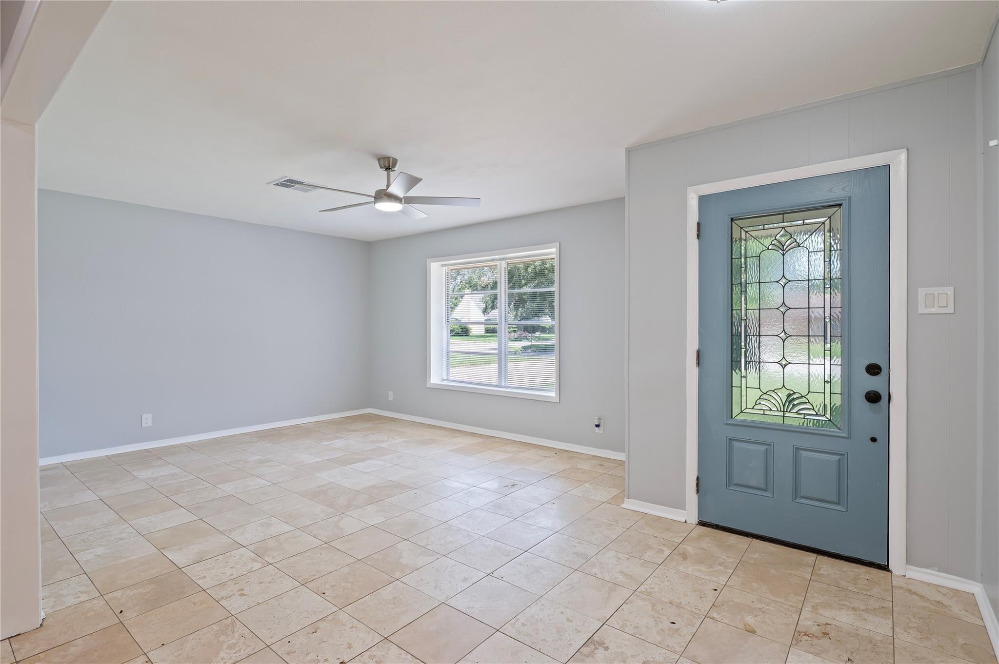 2513 Meadow Lane