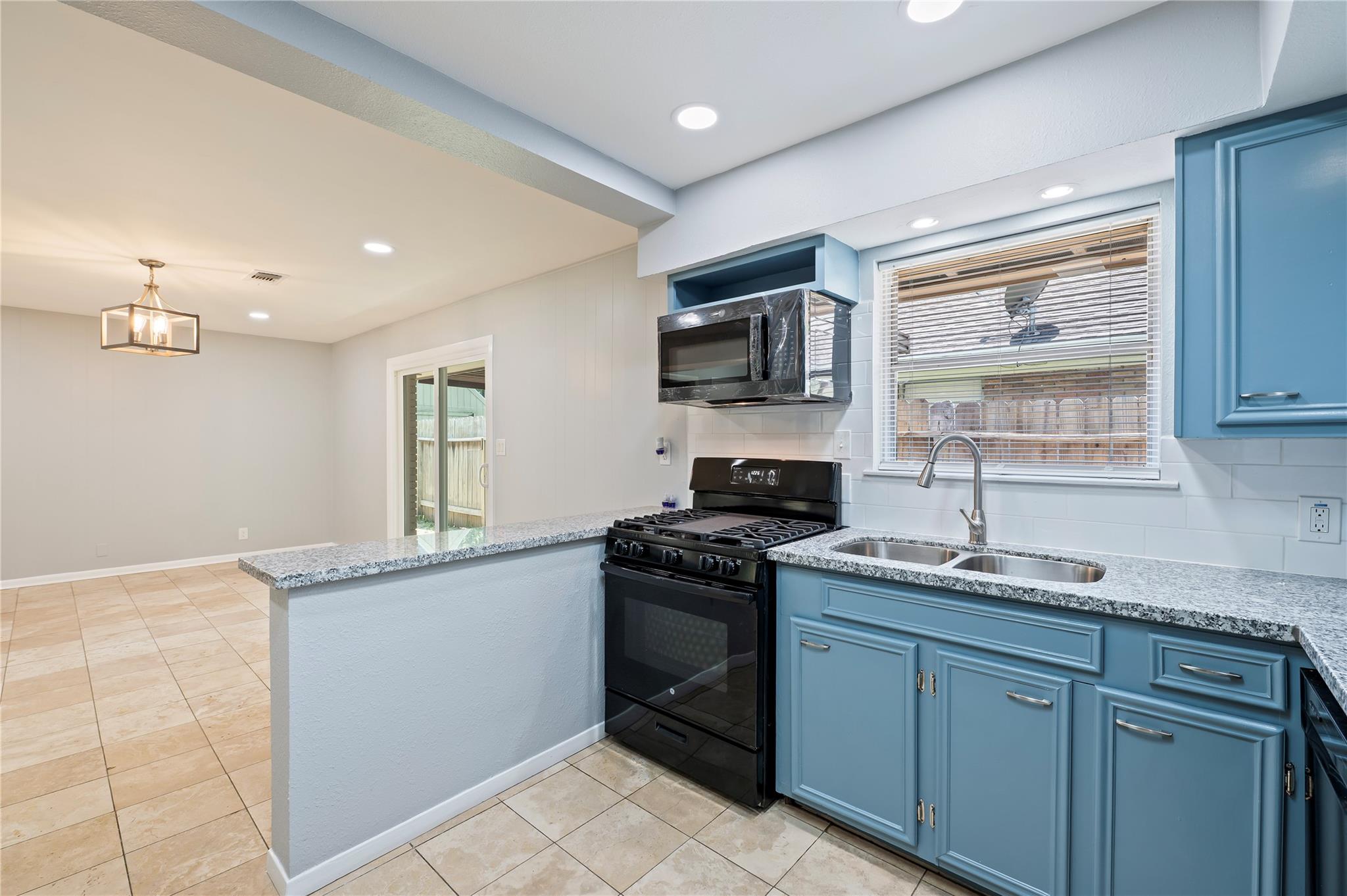 2513 Meadow Lane