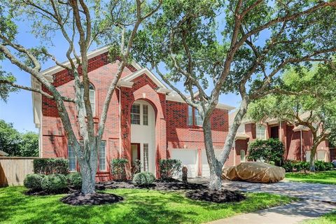 Homes For Rent - 8607 Saratoga Drive<br/> Sugar Land, TX 77479