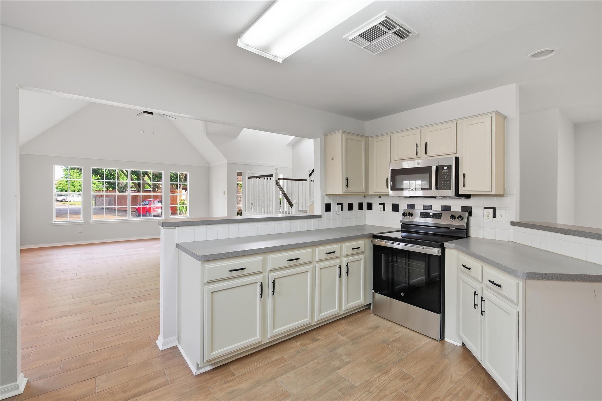 3209 Continental Drive