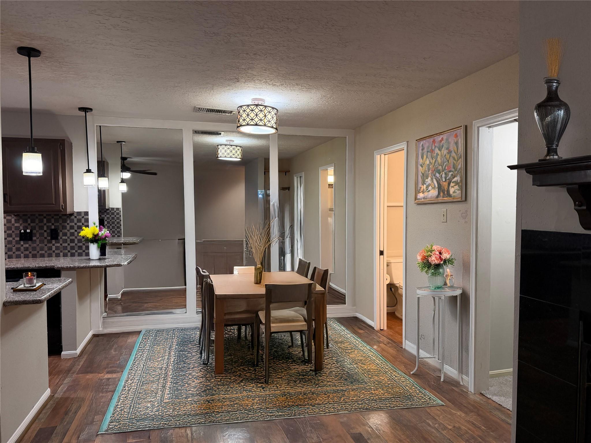 2379 Briarwest Boulevard 93
