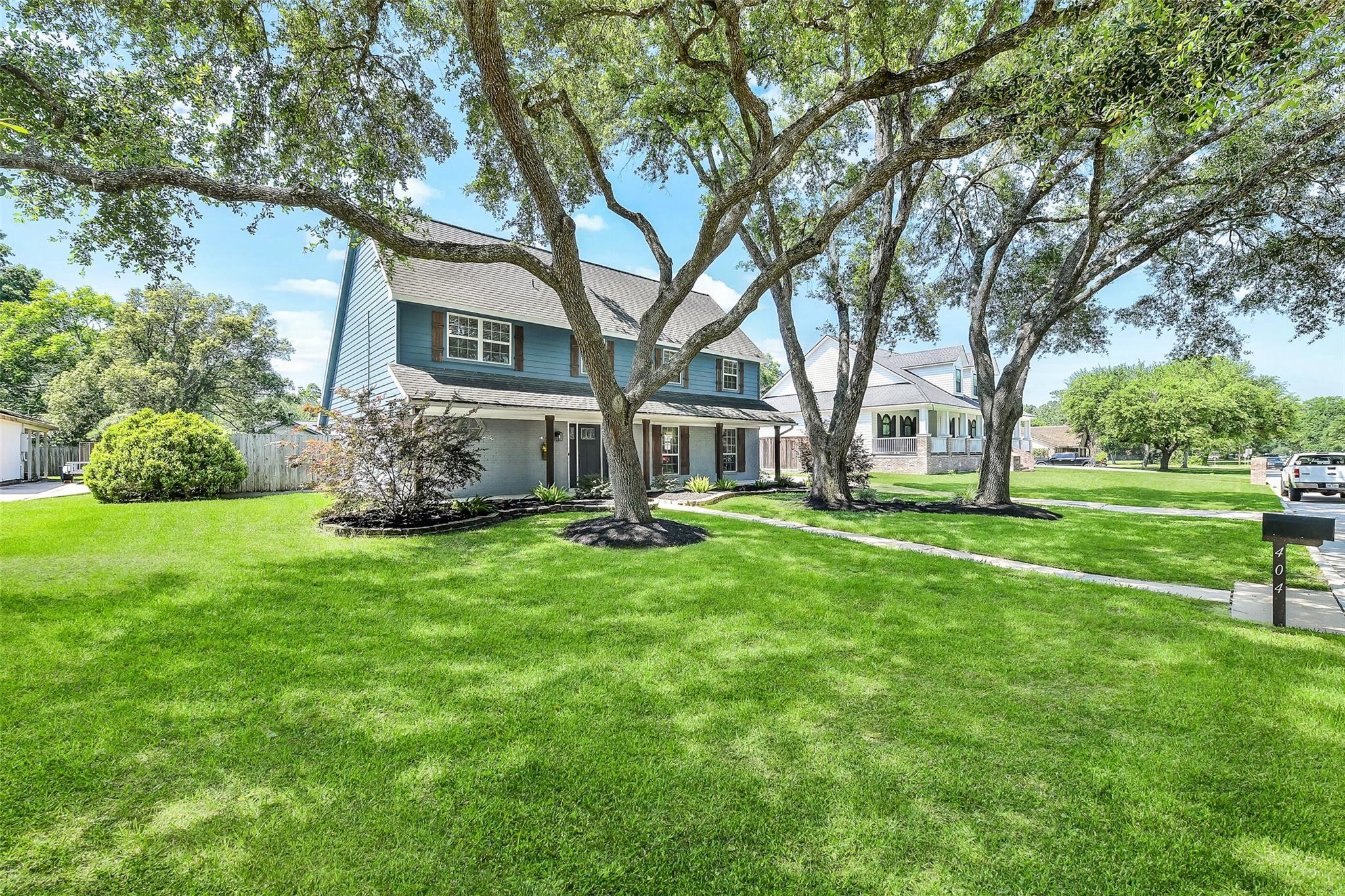 404 Independence Drive