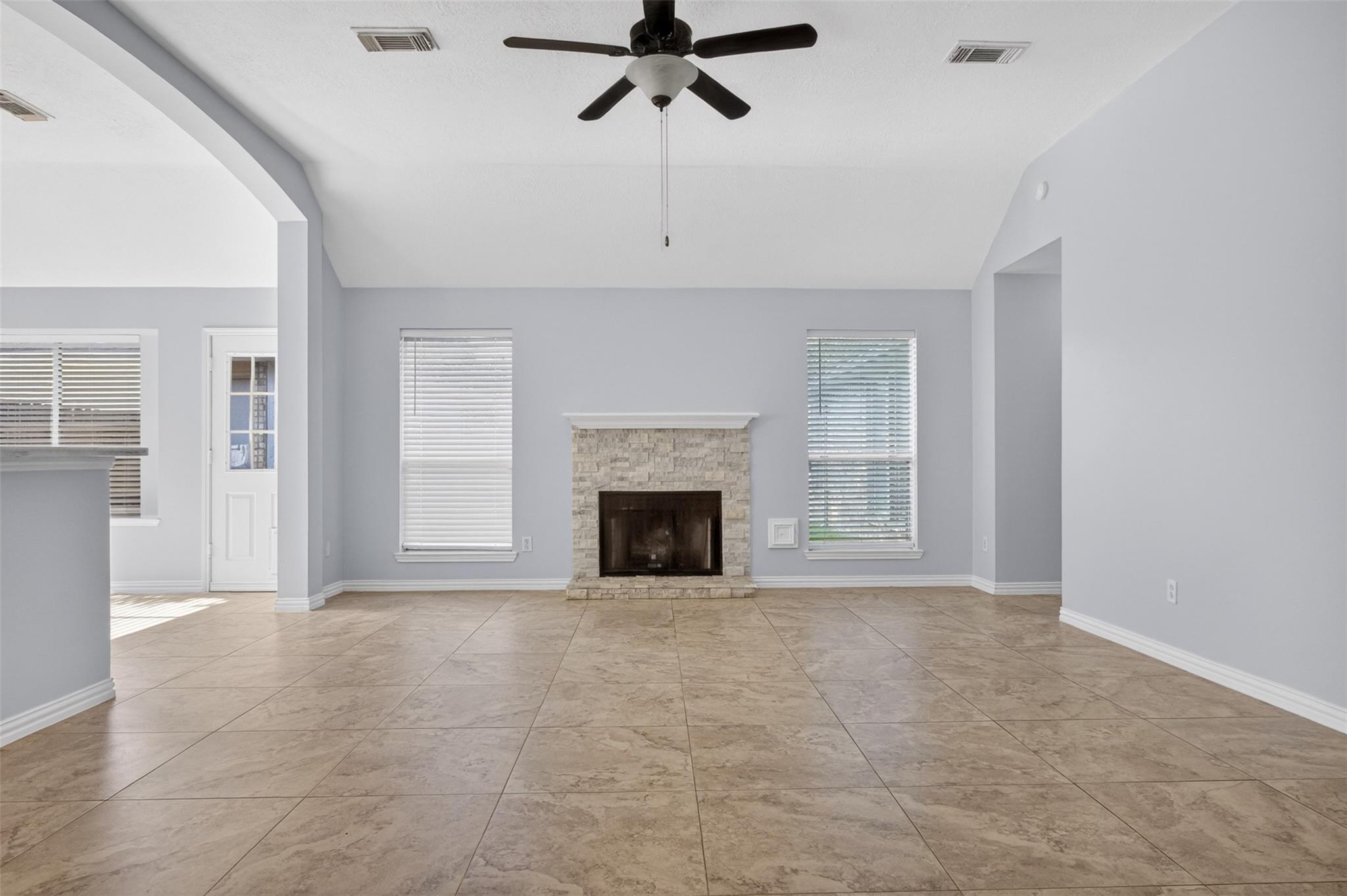 2807 Travick Lane