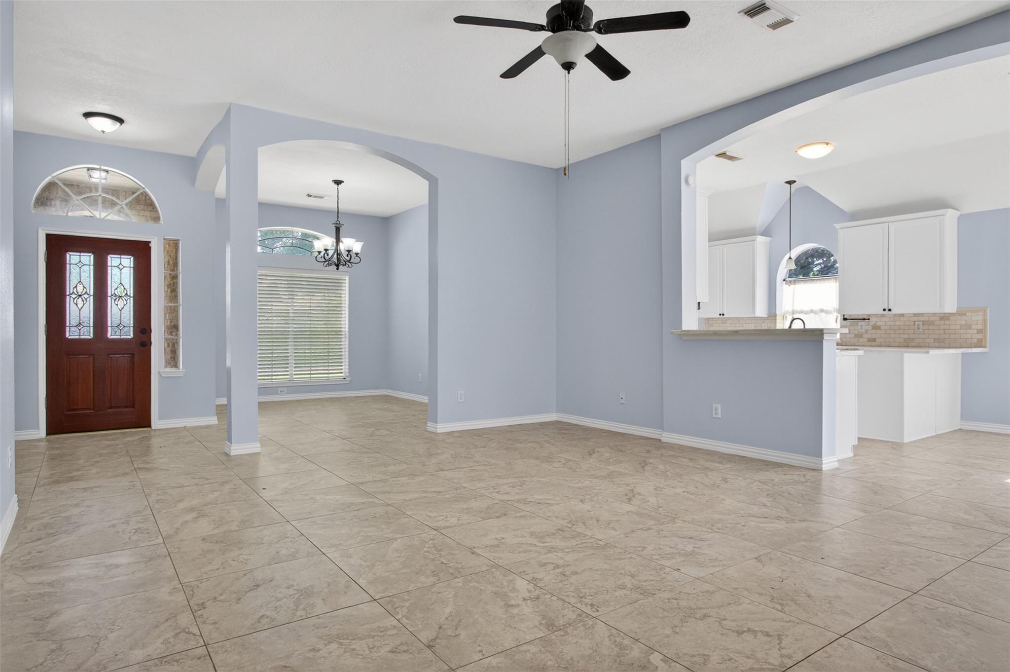 2807 Travick Lane