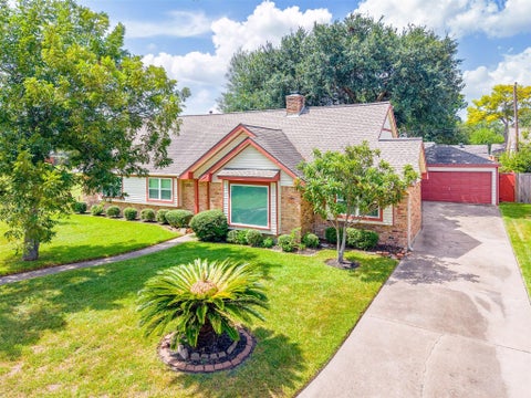 Photo of 2503 Moss Hill Drive, Houston, TX 77080 (MLS # 43983183)