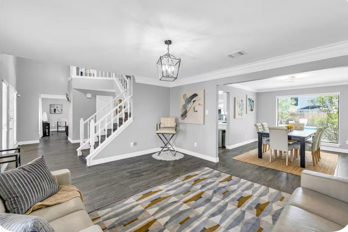 7606 Magnolia Shadows Lane