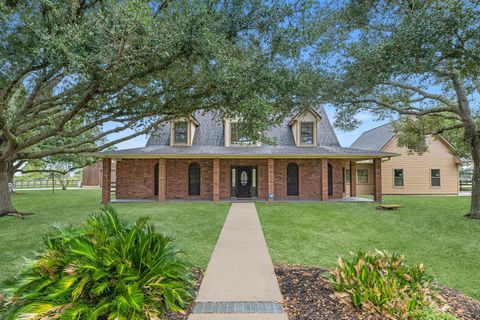 Photo of 24849 County Road 48, Angleton, TX 77515 (MLS # 46961009)