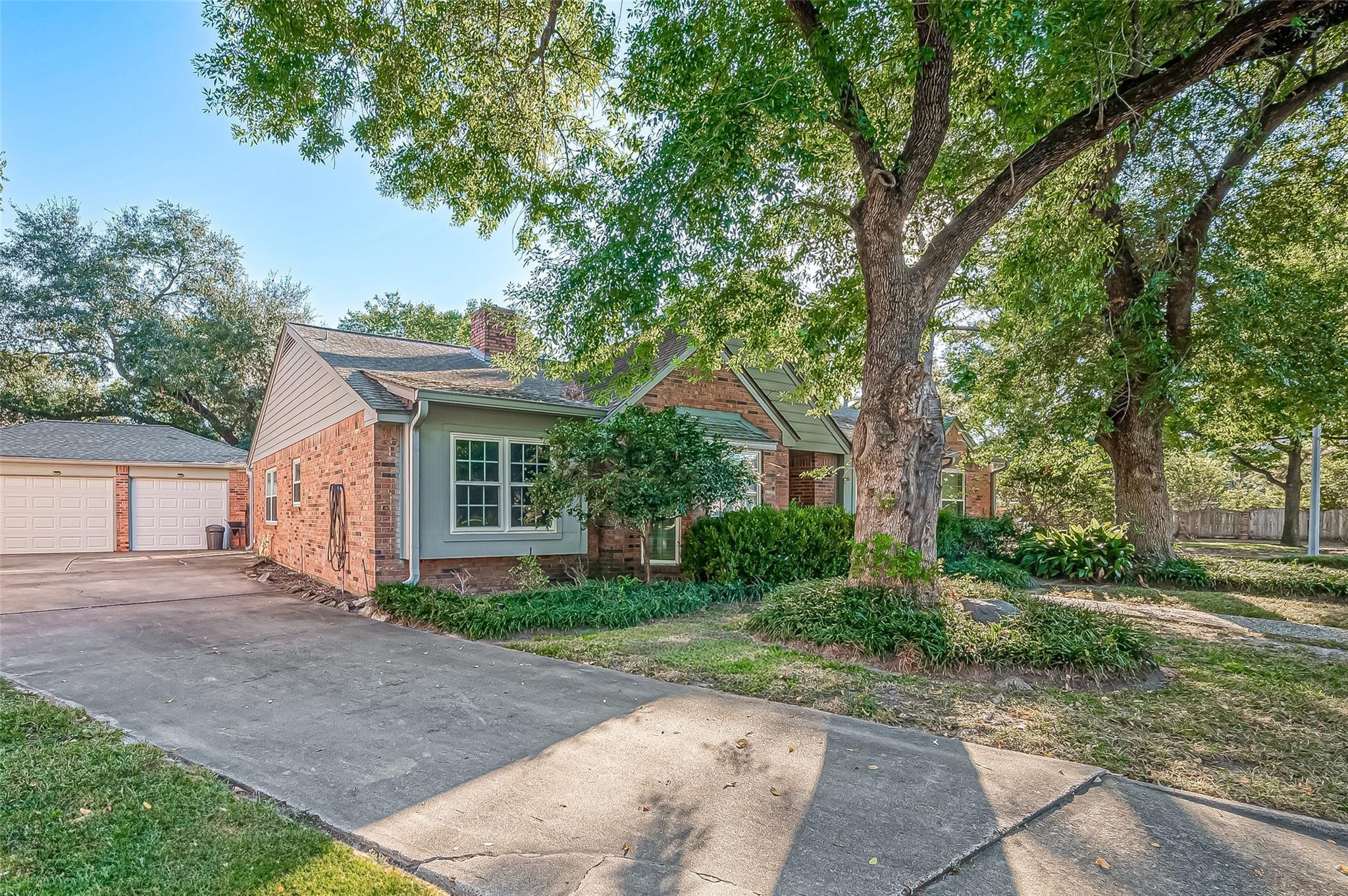 4106 Cypresswood Drive