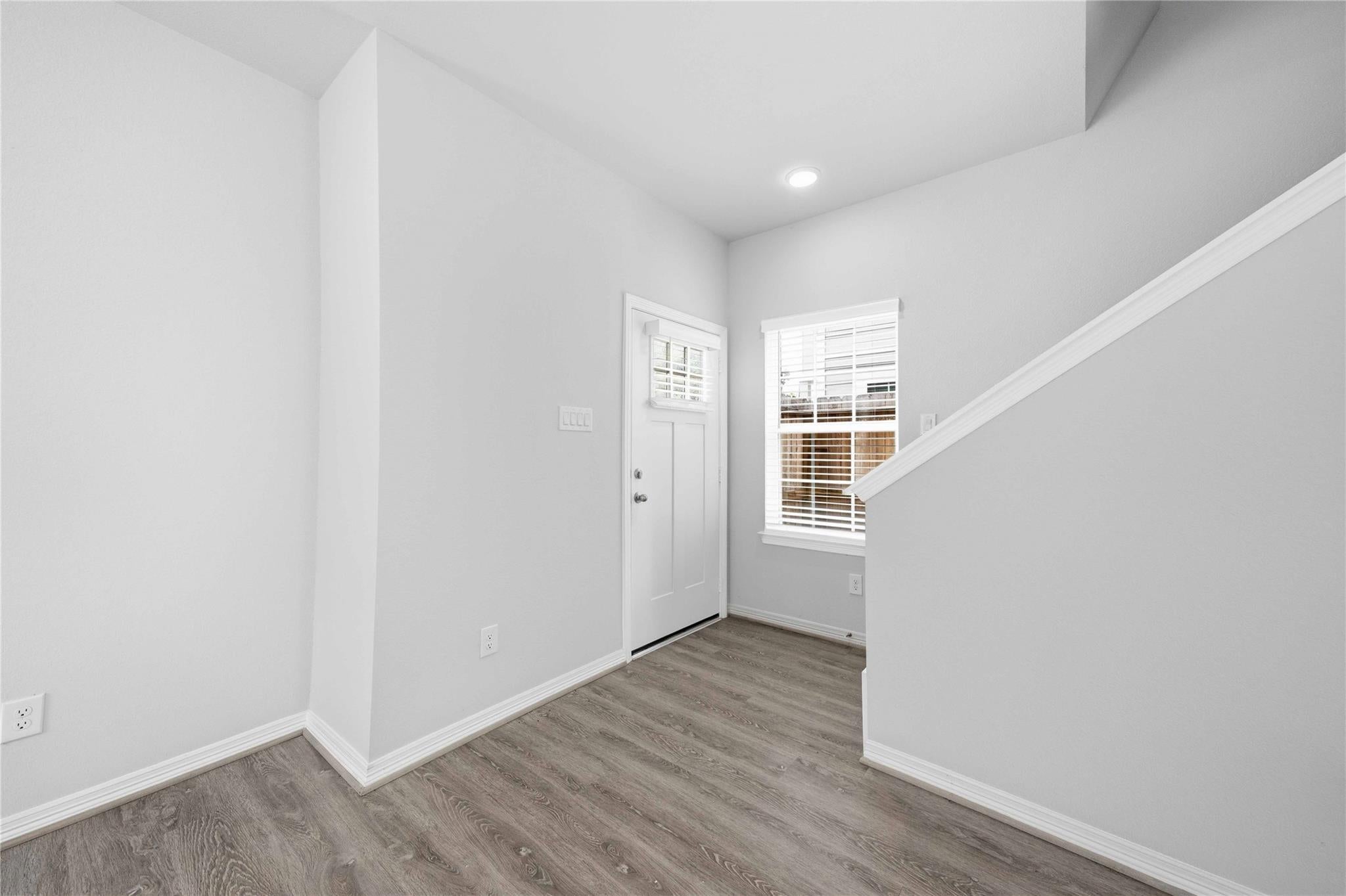 6406 Calhoun Road
