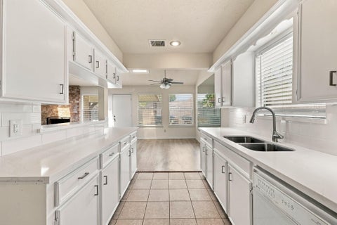 Photo of 9855 Sagebud Lane, Houston, TX 77089 (MLS # 34578732)