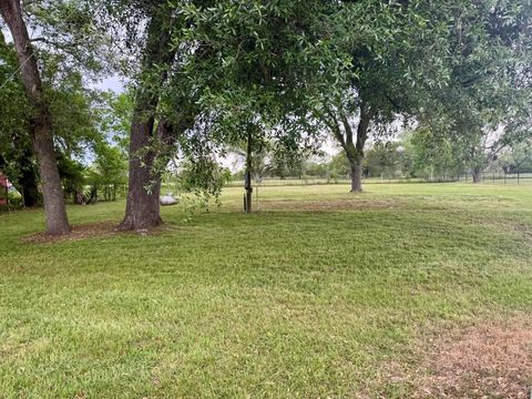 Vacant Land For Sale - 3404 North Street<br/> Waller County, Brookshire, TX 77423