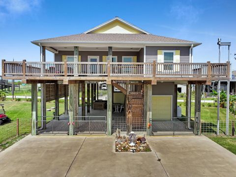 Photo of 2429 Sand Crab, Crystal Beach, TX 77650 (MLS # 41501676)