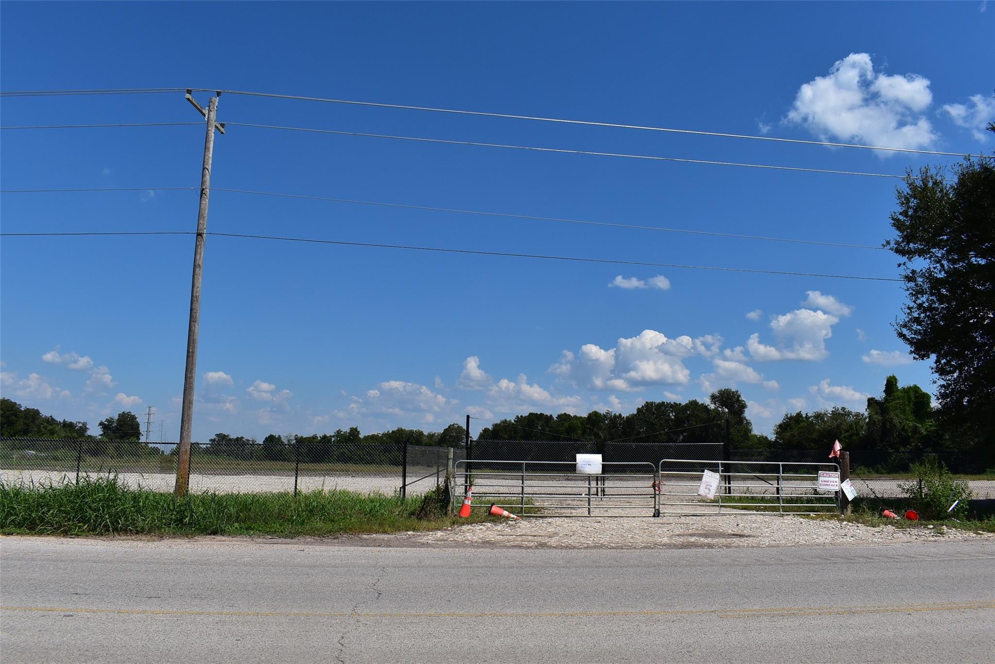 8911 Fm 524 Road