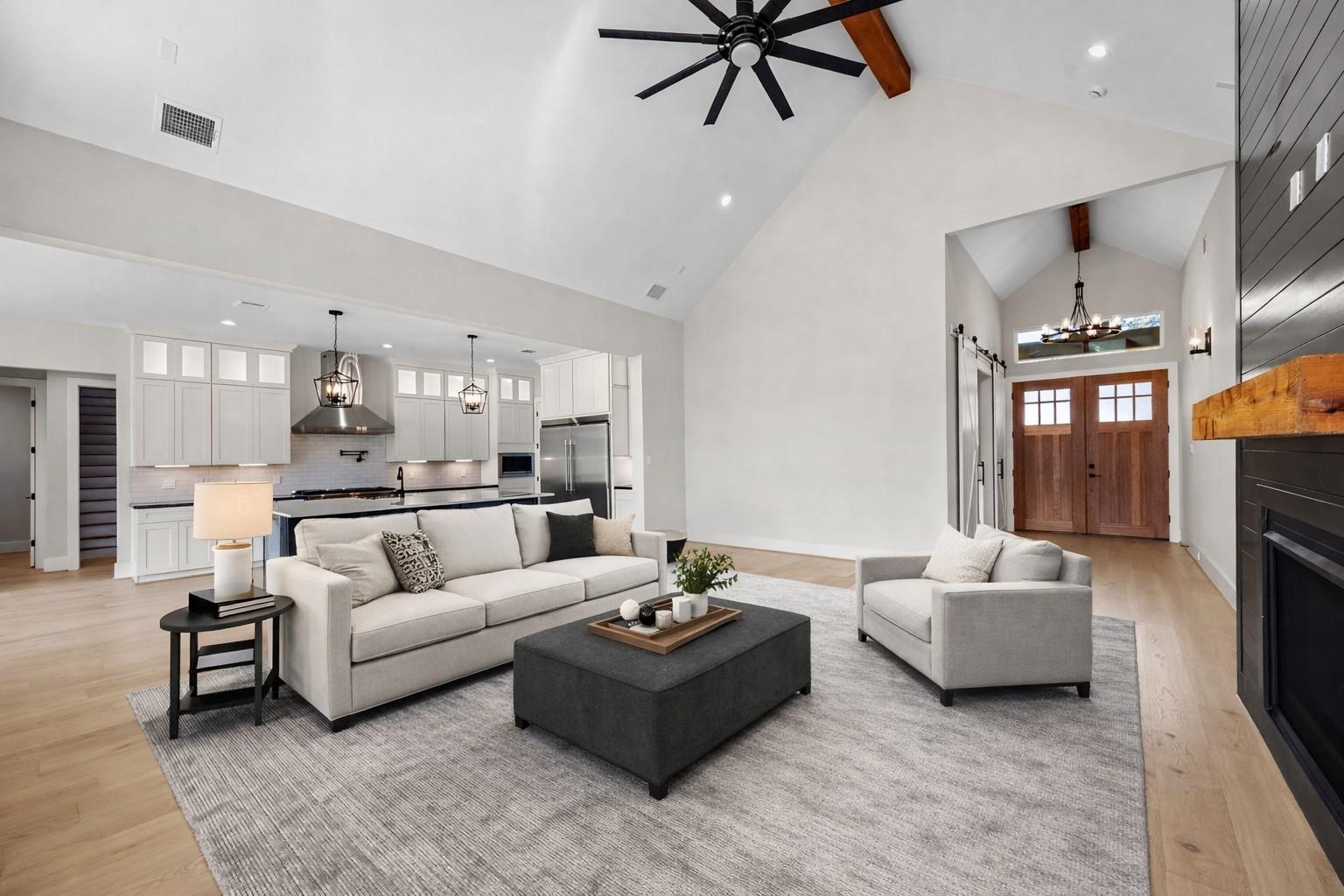 412 S Garrett Circle