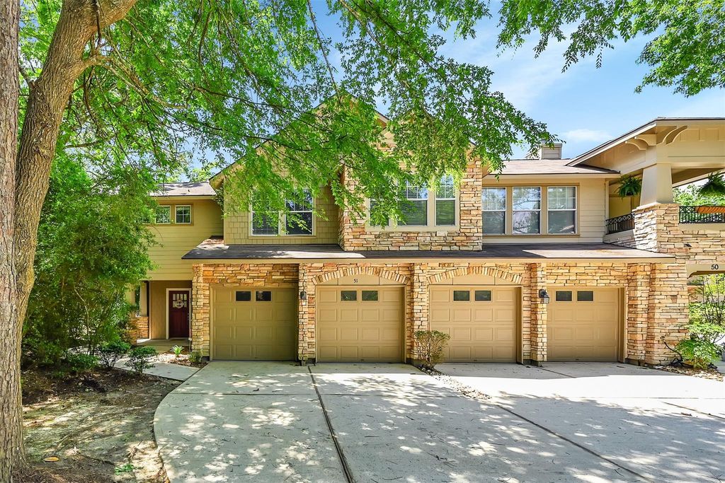Photo of 51 Stone Creek Place, The Woodlands, TX 77382 (MLS # 10721552)
