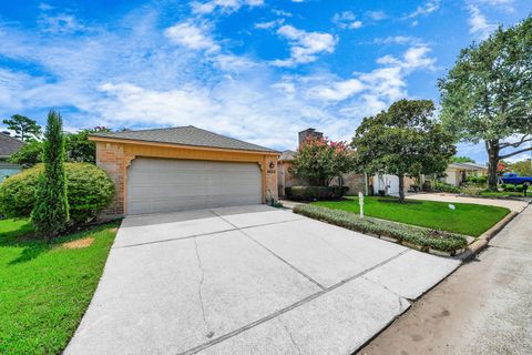 Photo of 6523 Oakland Hills Drive, Houston, TX 77069 (MLS # 97078772)