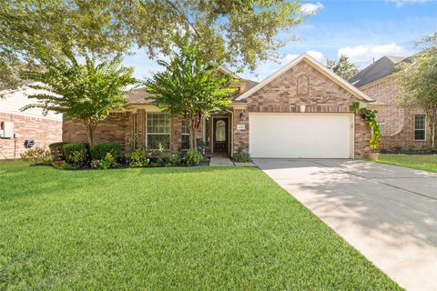 Photo of 14011 Pawnee Trails Drive, Cypress, TX 77429 (MLS # 96708296)