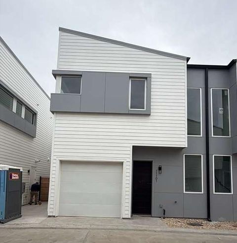 Photo of 2000 Riverside Farms Rd #11101, Austin, TX 78741 (MLS # 20079438)
