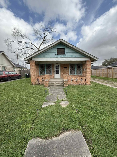 Photo of 7351 Walker Street, Houston, TX 77011 (MLS # 11163650)