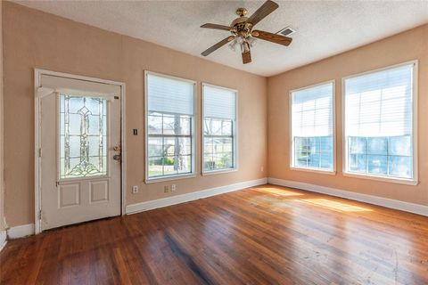 Photo of 7609 Avenue E, Houston, TX 77012 (MLS # 27625354)