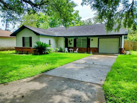 Photo of 1500 Andrea Drive, Bay City, TX 77414 (MLS # 76180354)
