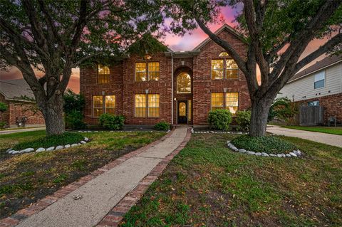 Photo of 1605 Spring Glen Lane, Pearland, TX 77581 (MLS # 10068795)