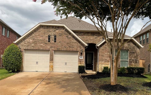 Photo of 10022 Western Pine Trail, Katy, TX 77494 (MLS # 22354795)
