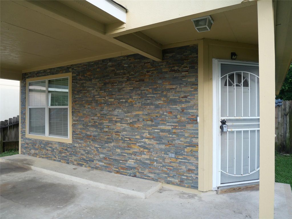 Photo of 6603 Schambray Street, Houston, TX 77085 (MLS # 42612850)