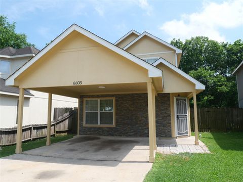 Photo of 6603 Schambray Street, Houston, TX 77085 (MLS # 42612850)