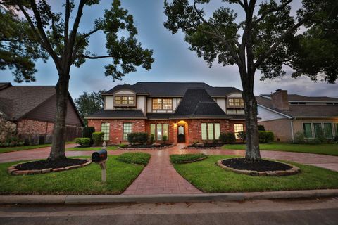 Photo of 7410 Tunbury Lane, Houston, TX 77095 (MLS # 17968426)