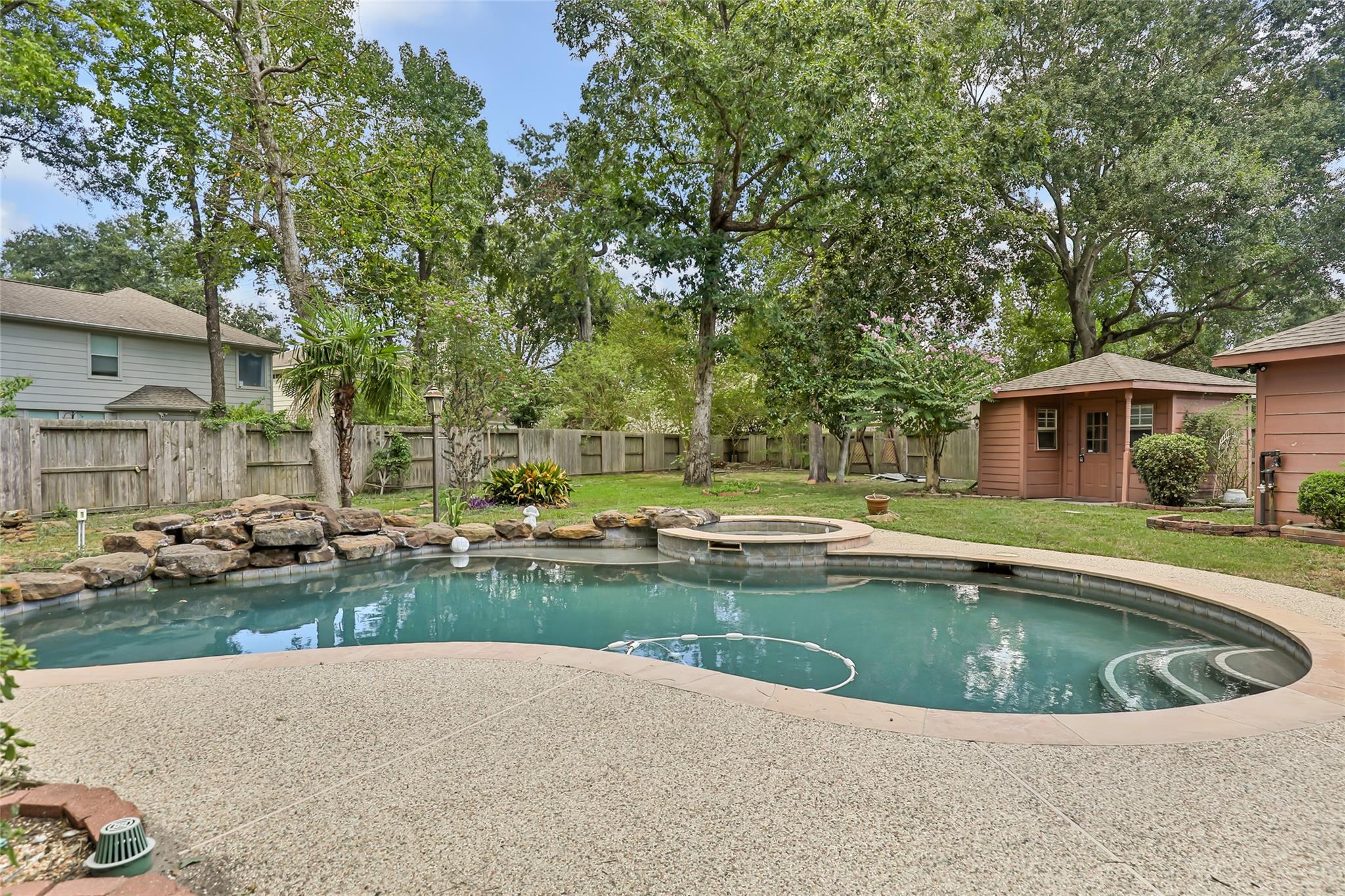 2010 Trail Water Court