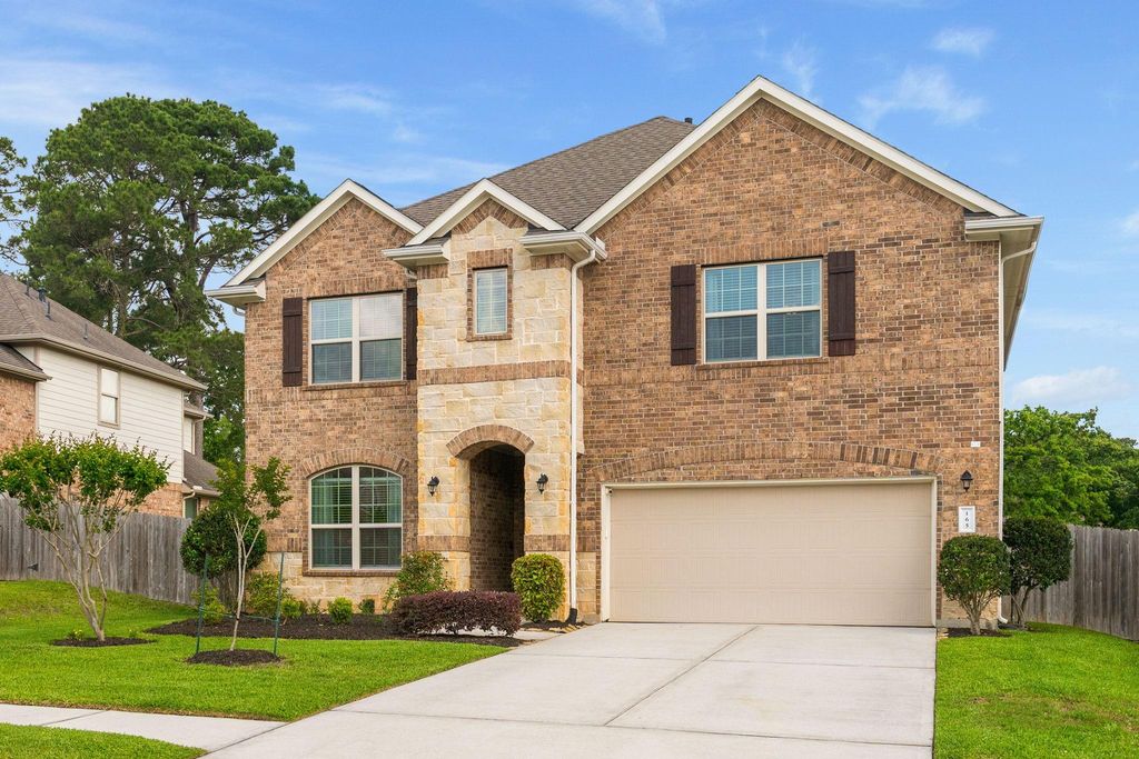 Photo of 165 Chestnut Meadow Drive, Conroe, TX 77384 (MLS # 31915555)