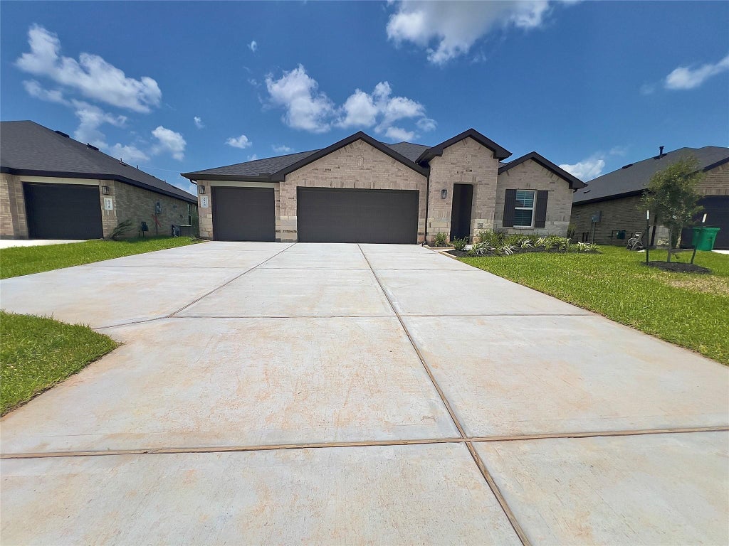Photo of 3414 Dursley Landing Ct, Fulshear, TX 77441 (MLS # 8142198)