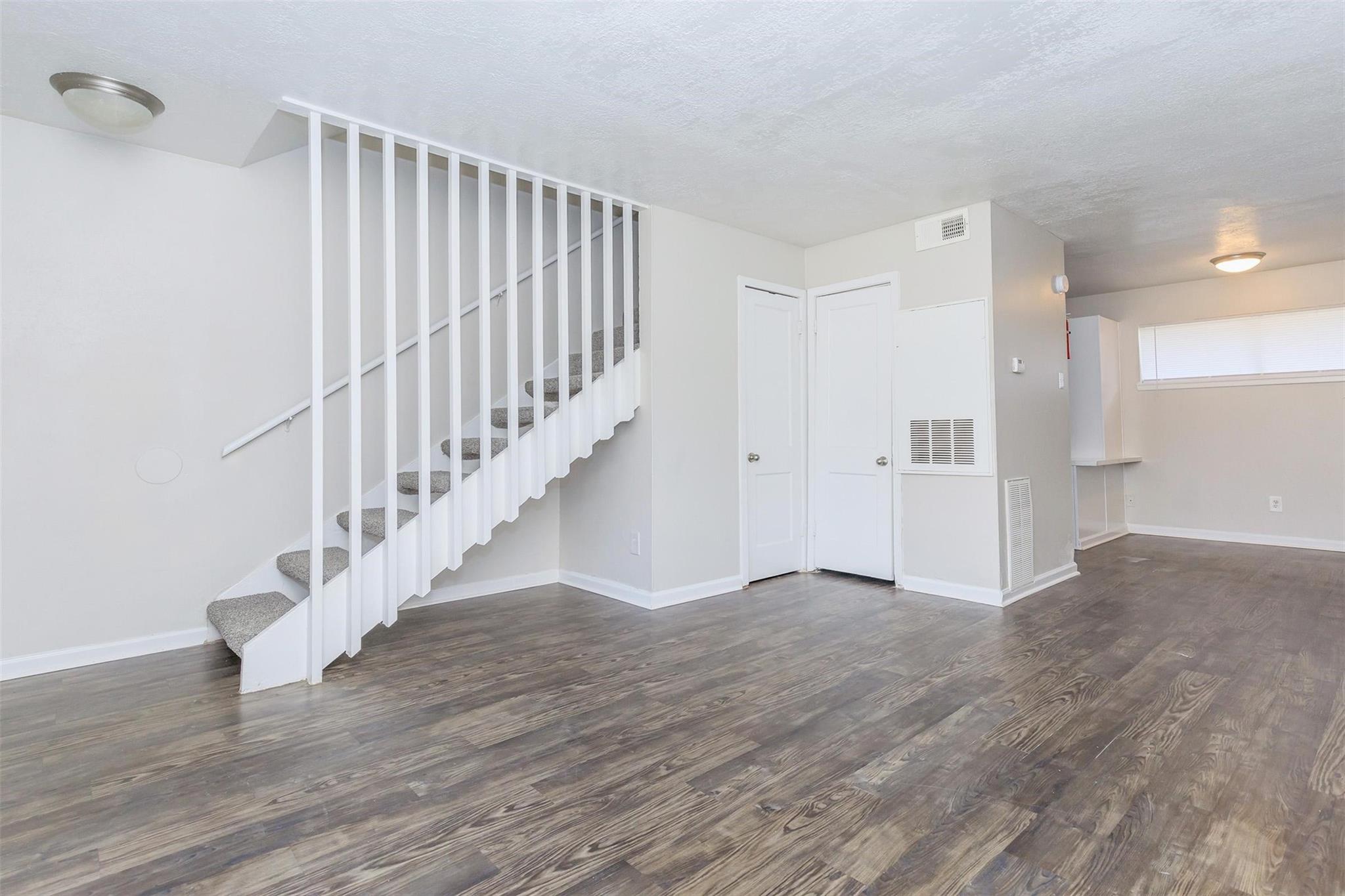 8271 Stone Street 7104