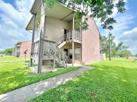 Photo of 418 Garland Drive #201, Lake Jackson, TX 77566 (MLS # 14037240) Photo of 418 Garland Drive #201, Lake Jackson, TX 77566 (MLS # 14037240)