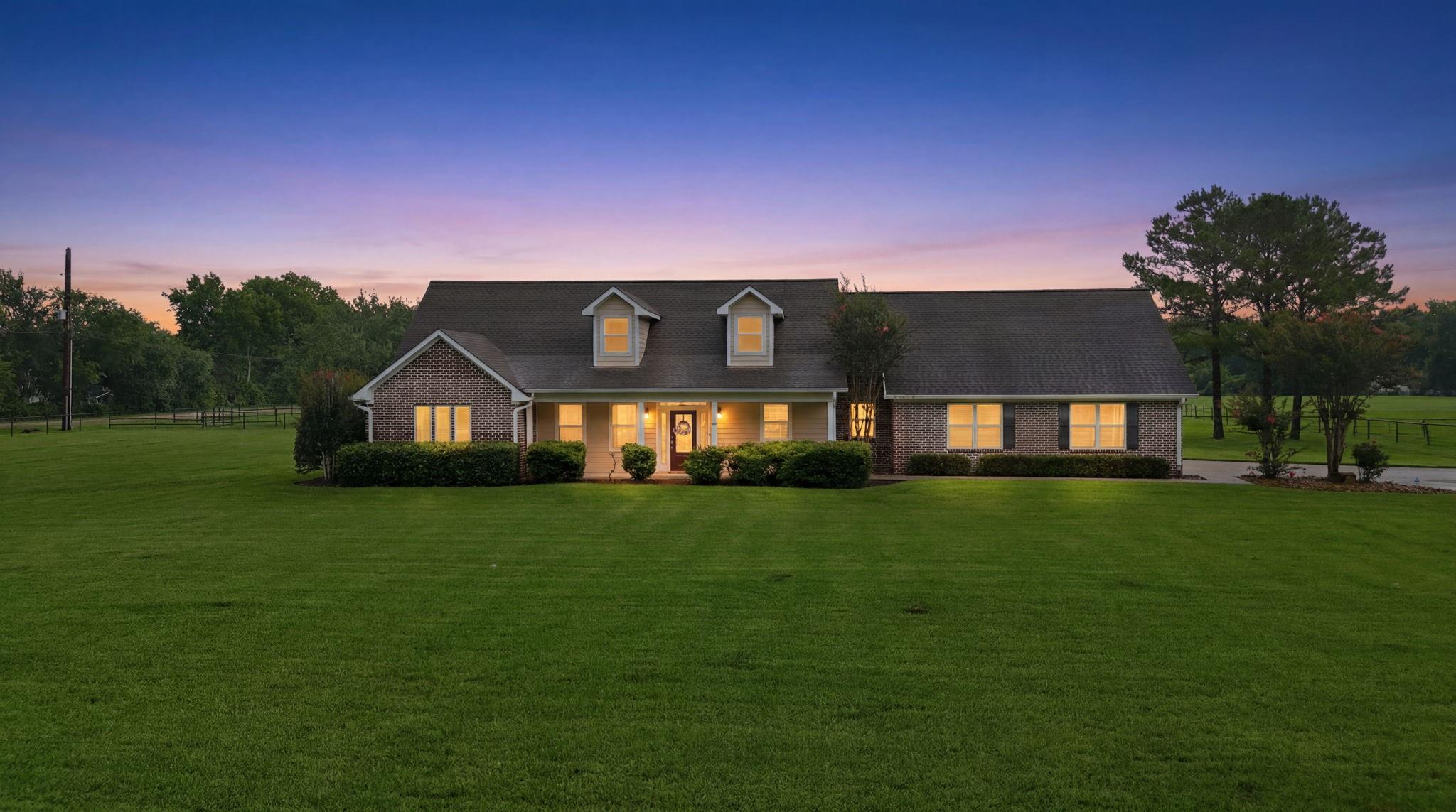 4304 Skinner Lane