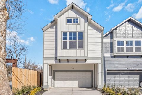 Photo of 1121 E 24th Street, Houston, TX 77009 (MLS # 13147368)