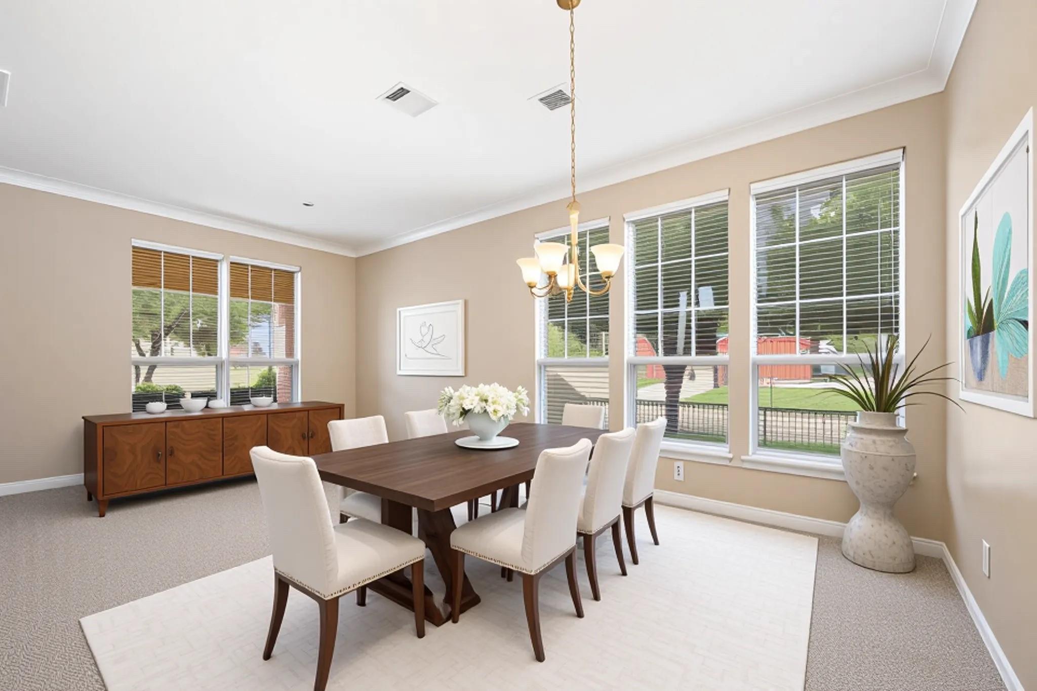 10130 Lakeside Gables Drive