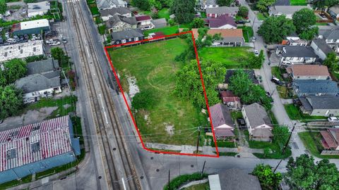 903 & 905 Boundary Street Houston TX 77009