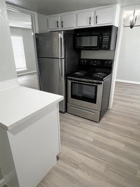 Photo of 6200 W Tidwell Road #1901, Houston, TX 77092 (MLS # 47991368)