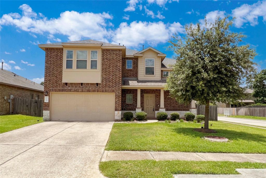 Photo of 166 Meadow Grove Drive, Conroe, TX 77384 (MLS # 18233179)