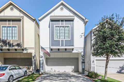 Photo of 5840 Darling Street #B, Houston, TX 77007 (MLS # 45911407)