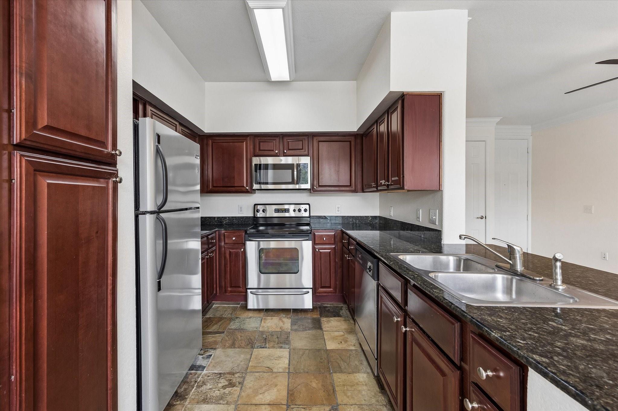 7575 Kirby Drive 2217