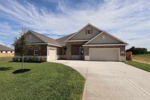 Photo of 11326 Old Fashion Circle, Mont Belvieu, TX 77535 (MLS # 80205866)