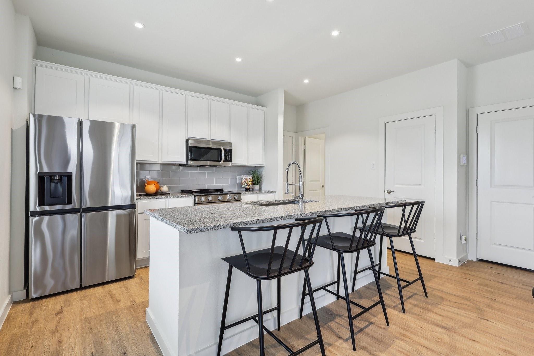 631 Canvas Ave