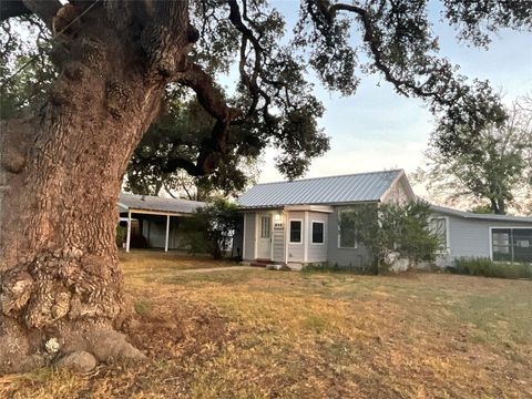 Photo of 222 York Street, Yorktown, TX 78164 (MLS # 53972850)