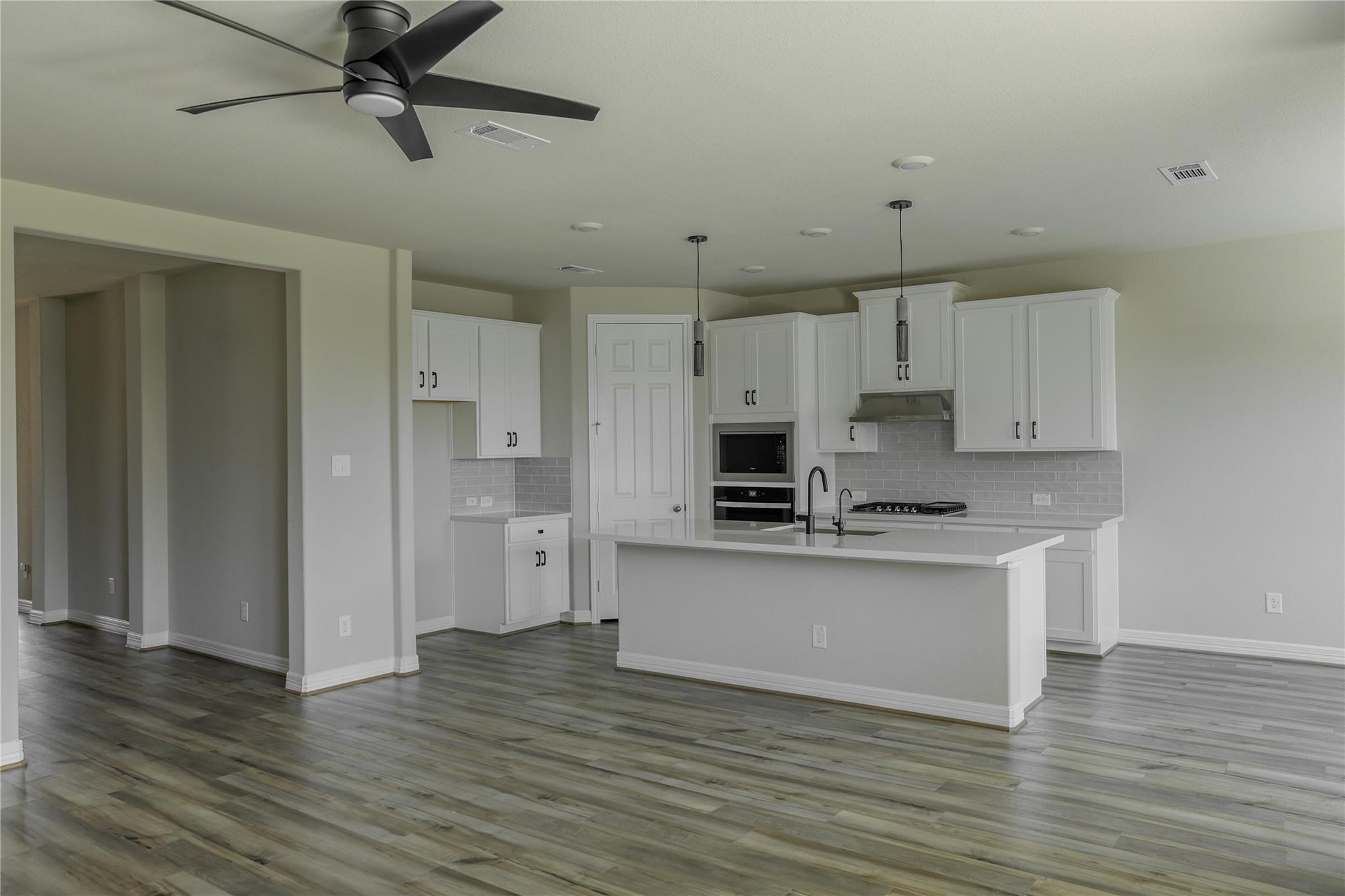 2925 Cliff Ridge Lane